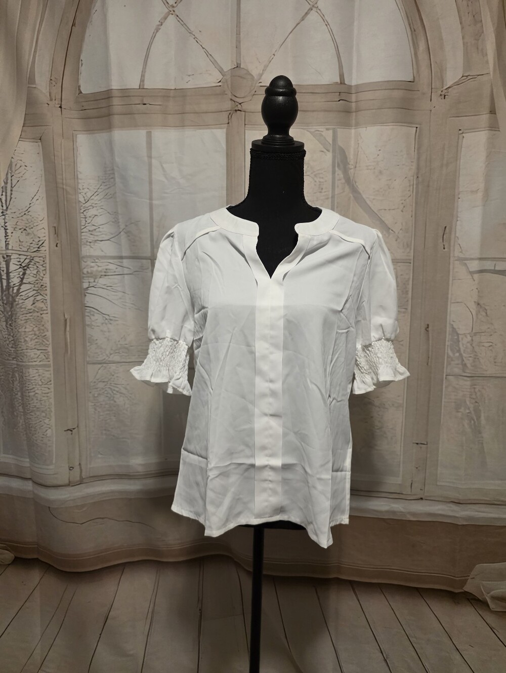 Kohl's White Smocked Short Sleeve V-Notch Blouse